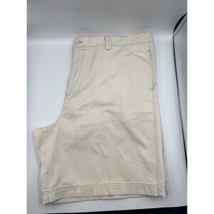 Old‎ Navy Men's Regular Khakis Short 9" Inseam Size 42 100% Cotton